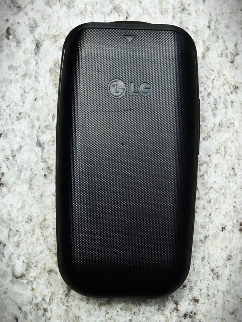 LG Flip Phone – Mint Condition